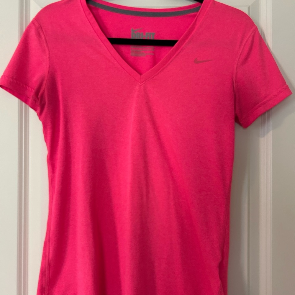 Nike Pink Fitted Short Sleeve Tee